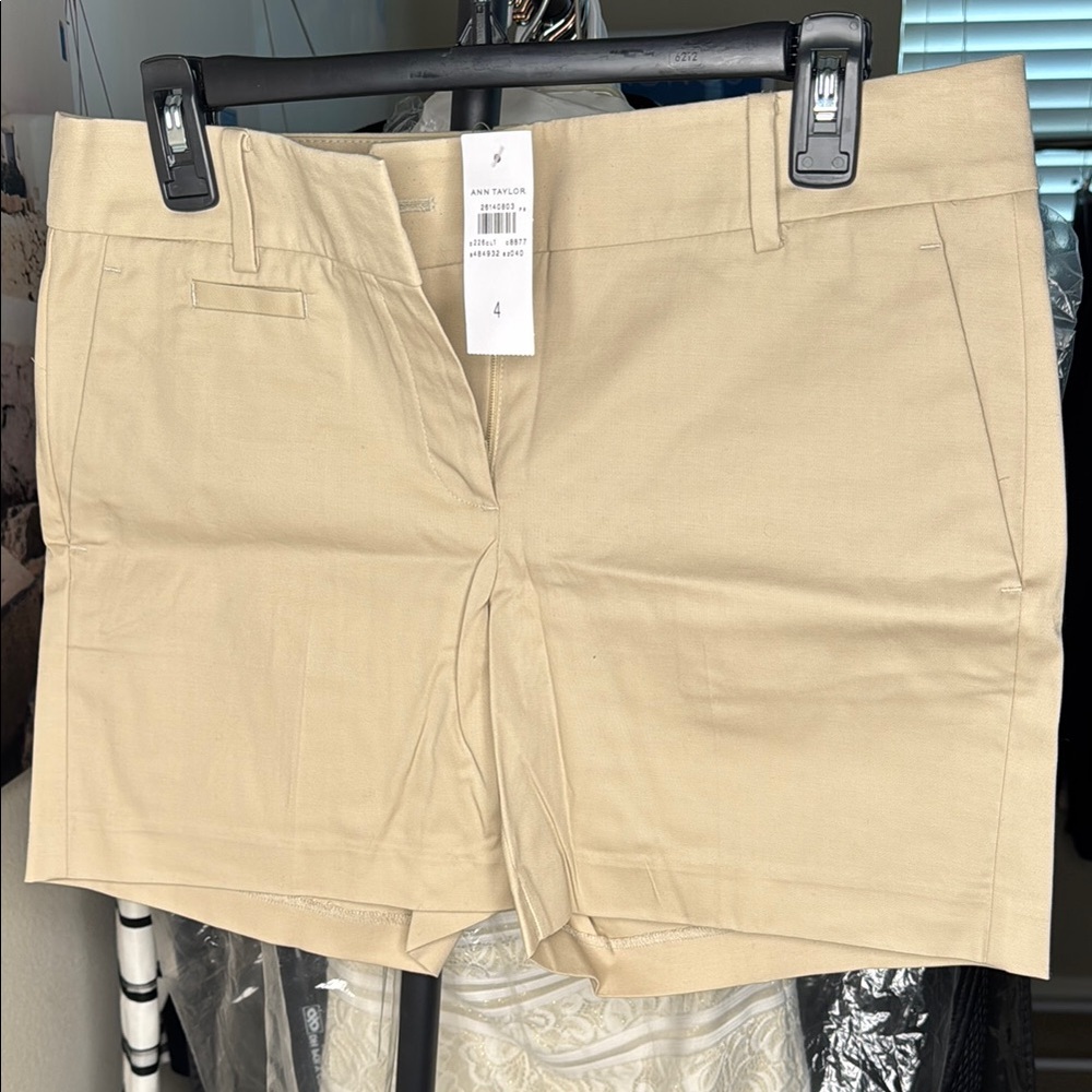 Ann Taylor Women's Tan Metro Shorts